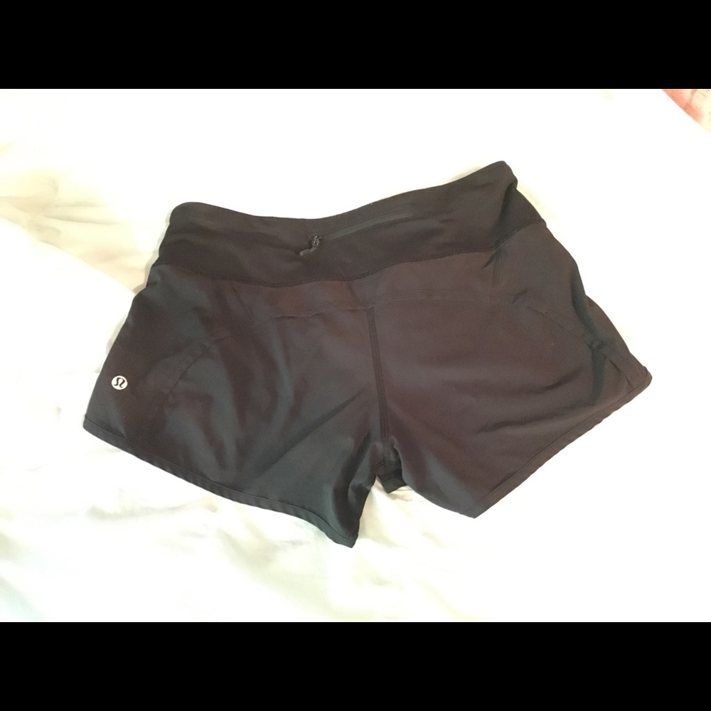 Lululemon runtime shorts size 4